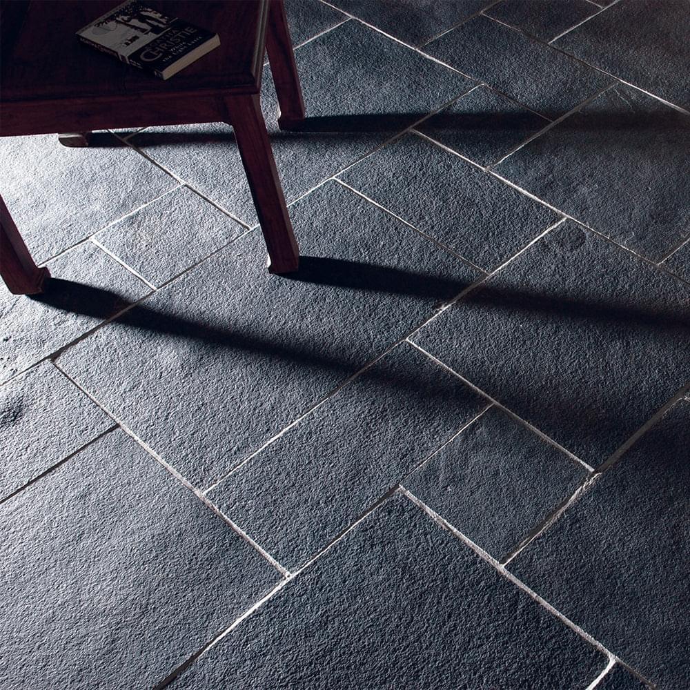 Carbon Black Natural Cleft Limestone Wall Tiles & Flooring